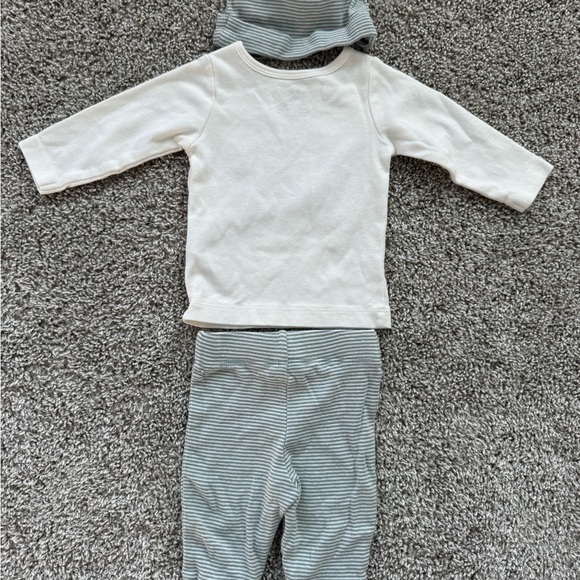 Baby 3 Piece Outfit Set Top Pants Hat Size 3 Months Airplane graphic long sleeve - Picture 6 of 6